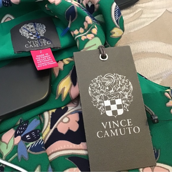 VINCE CAMUTO green beautiful dress, size 2.  High neck, sleeveless, NWT - Picture 7 of 8